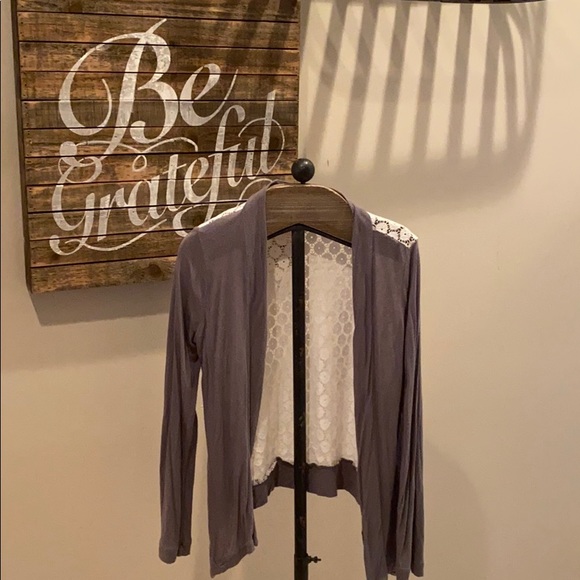 GIRLS LACE BACK TOP BUNDLE GET FOR $5 - Picture 1 of 4